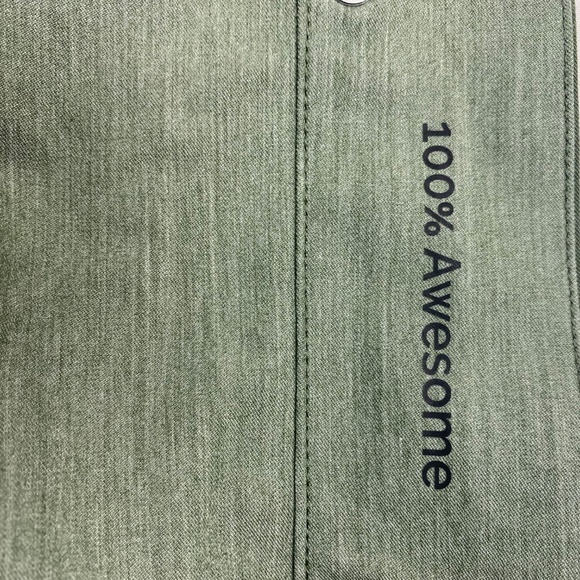 FIGS Page Scrub Jacket in Moss Size L - Picture 14 of 15